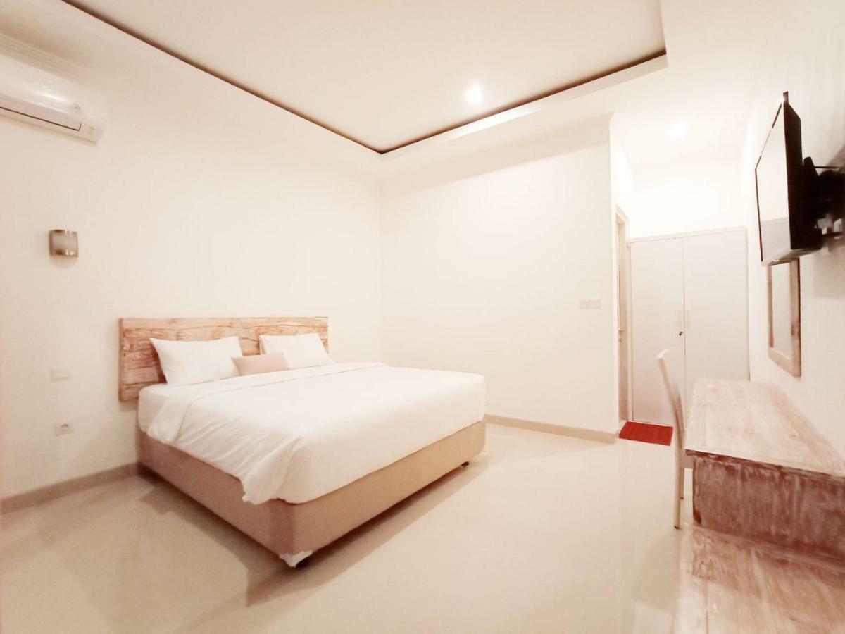 Berawa Dini Guesthouse Canggu Extérieur photo